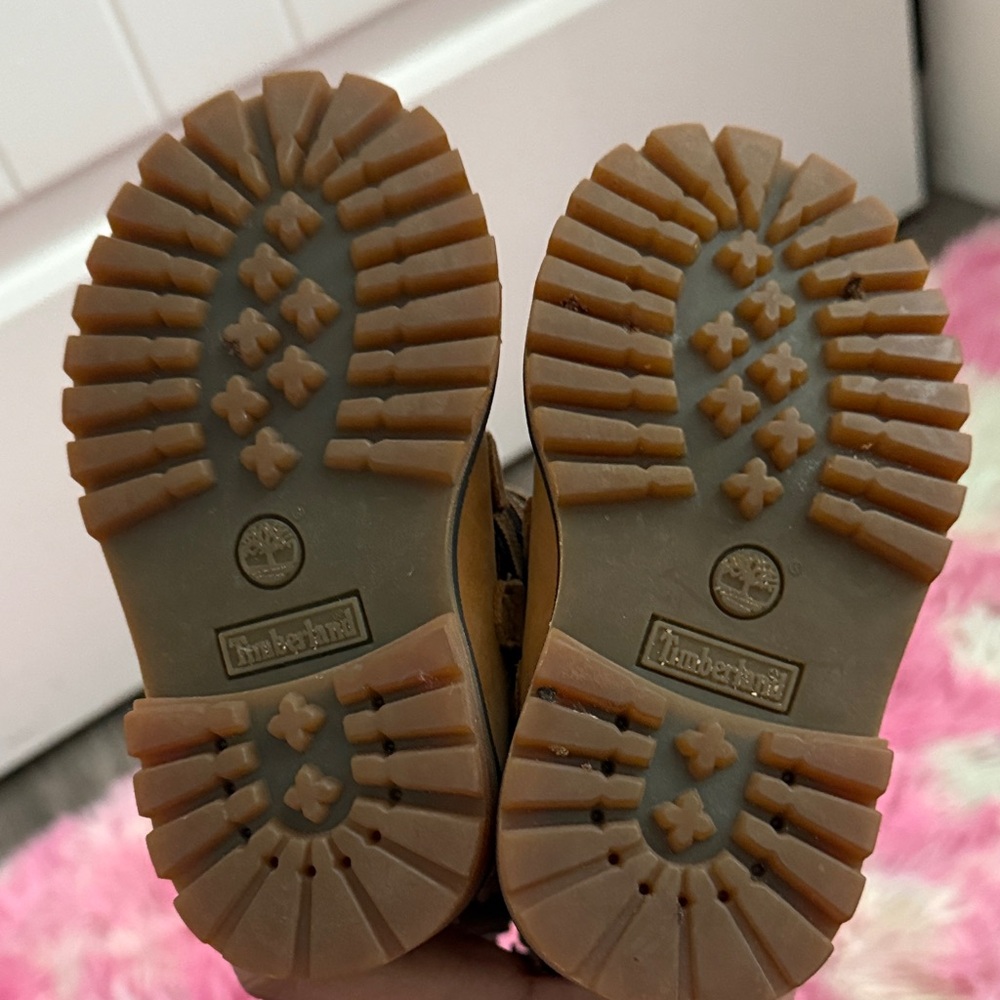 Timberland Kids Brown and Black Lace-Up Boots - Picture 7 of 14